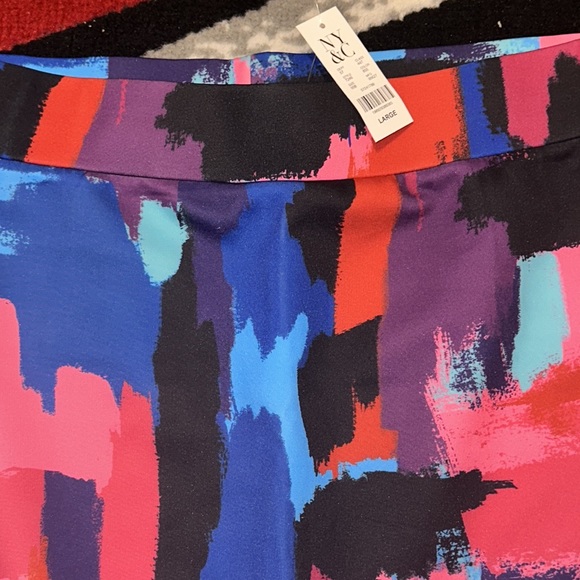 Pencil skirt multiple colors - Picture 4 of 4